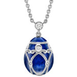 Wisiorek Heritage Royal Blue Guilloché Enamel Petite Egg 213FP1351 121 02